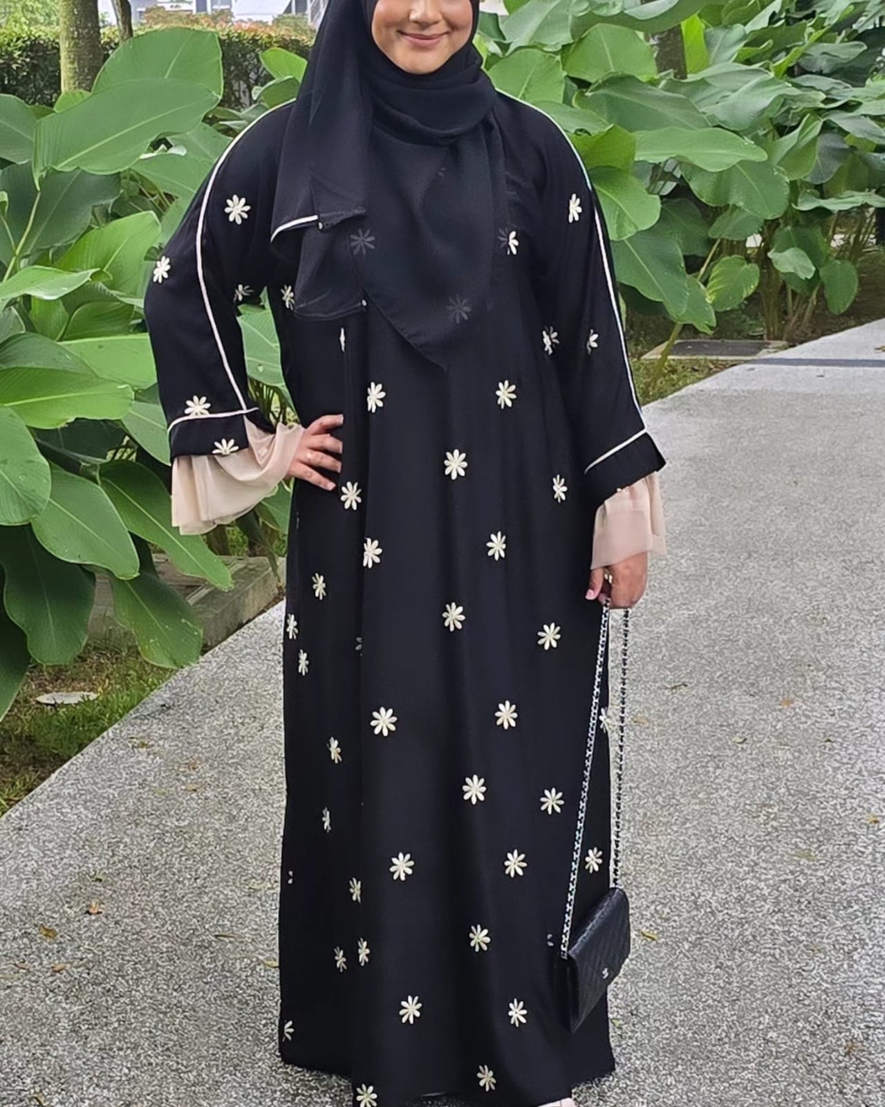 Abaya Ameera