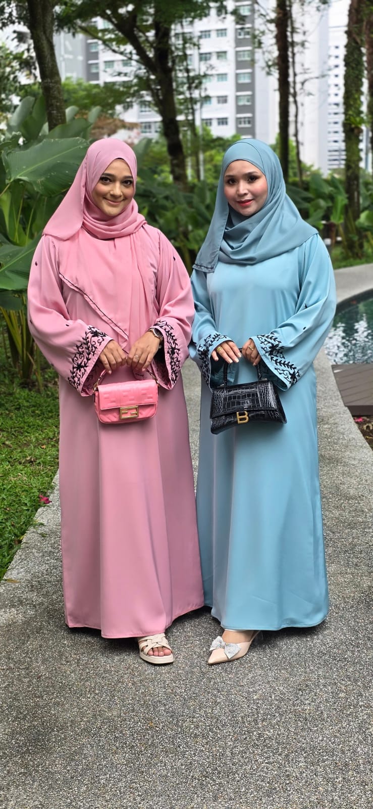 Abaya Shania