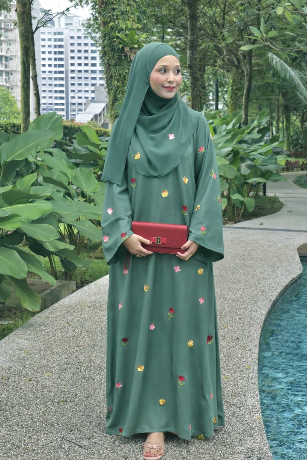 Zahra Bloom - Green Mixed Flowers