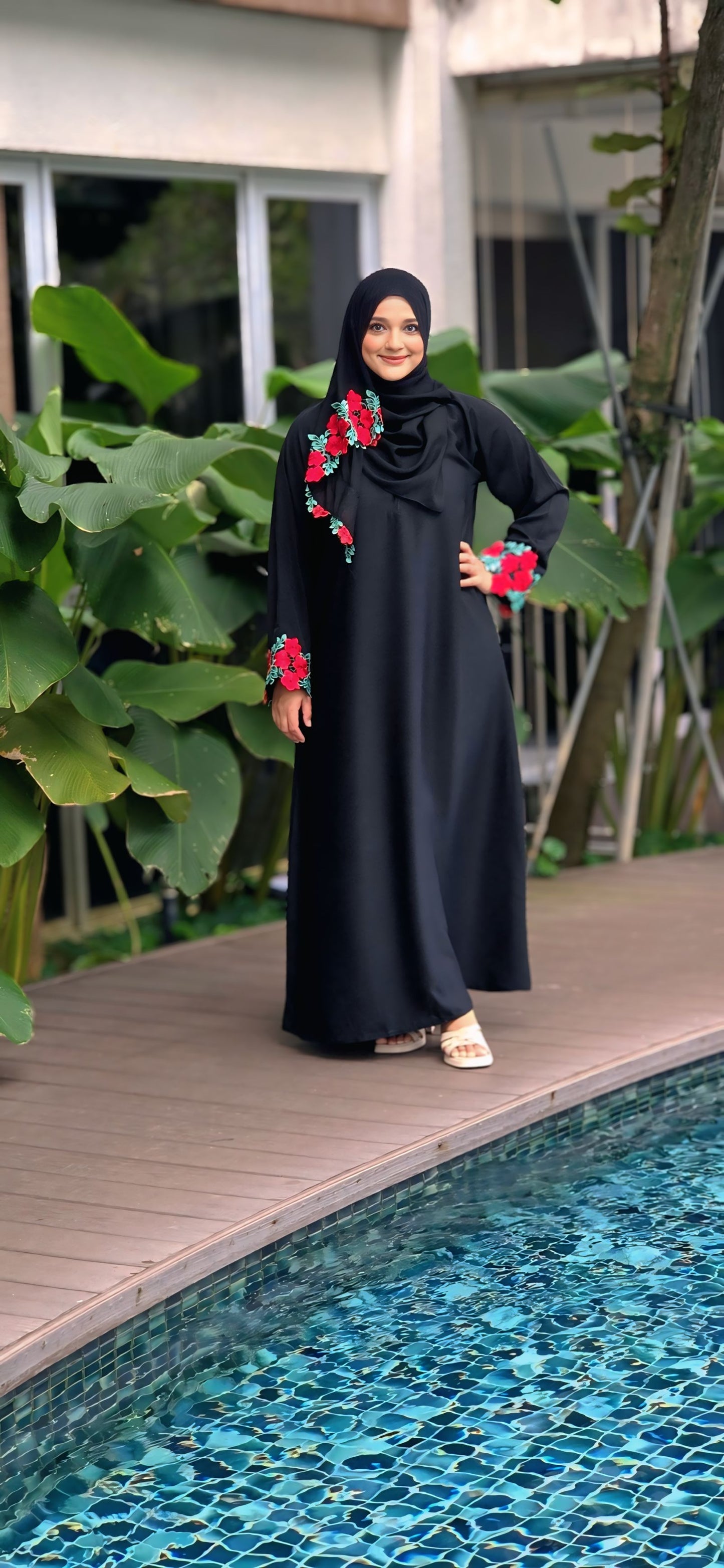 Abaya Nadira