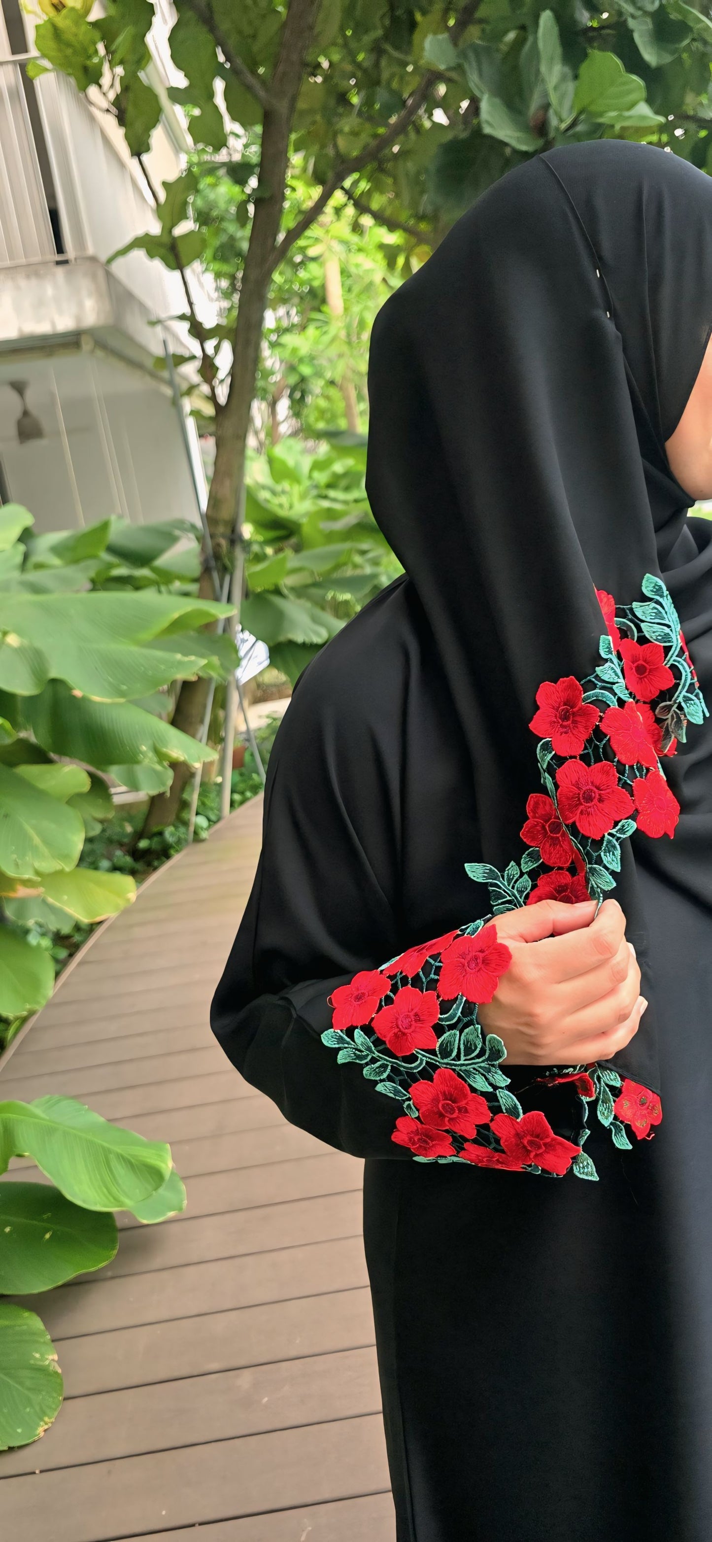 Abaya Nadira