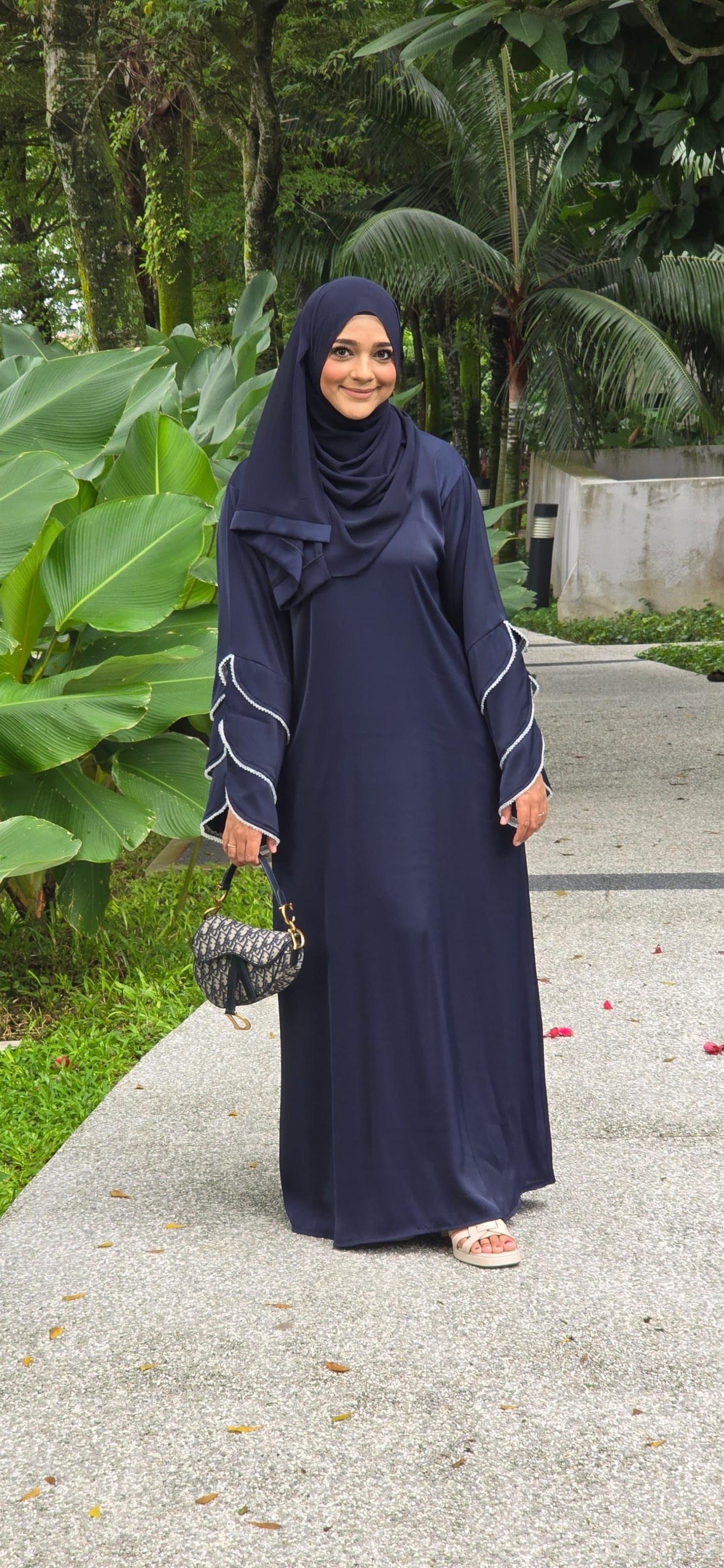 Abaya Dira