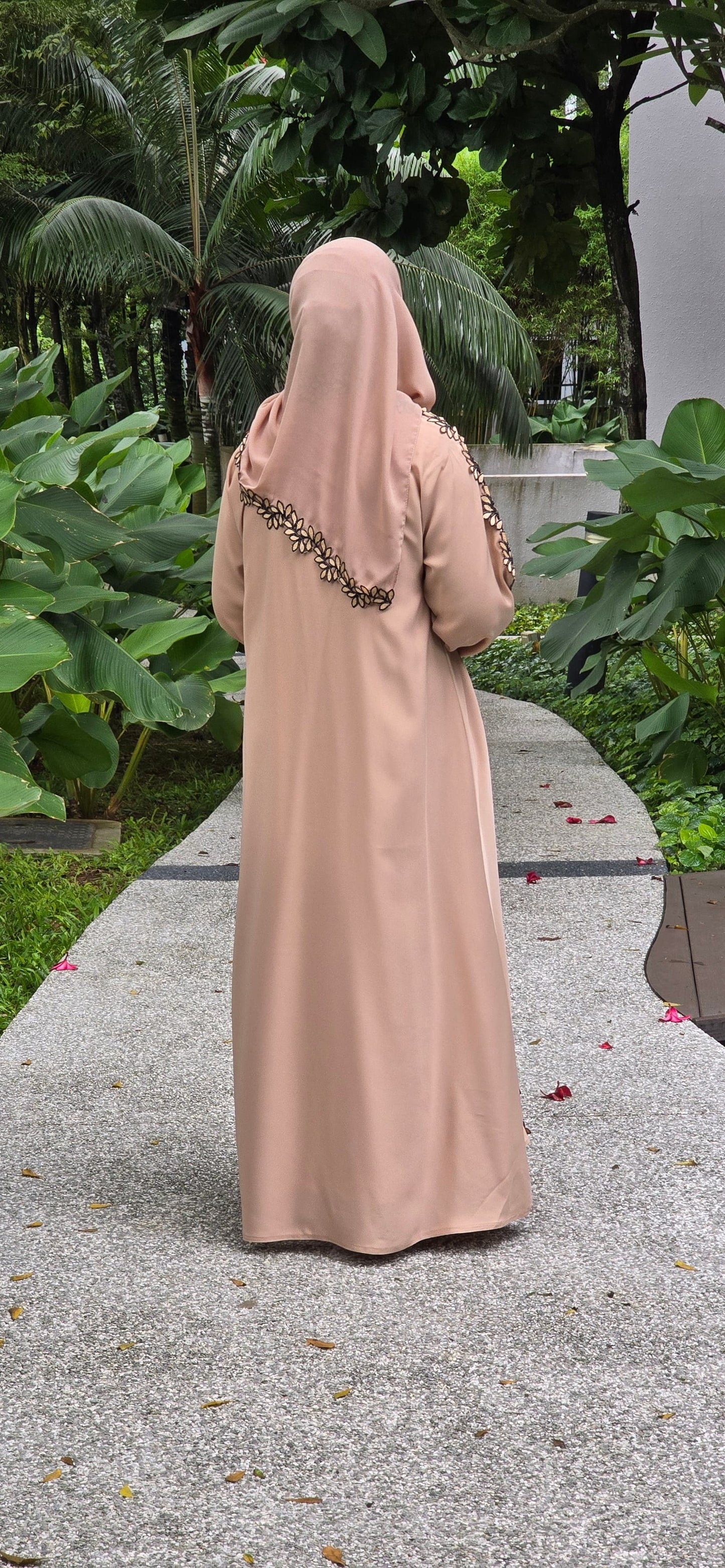 Abaya Eryn