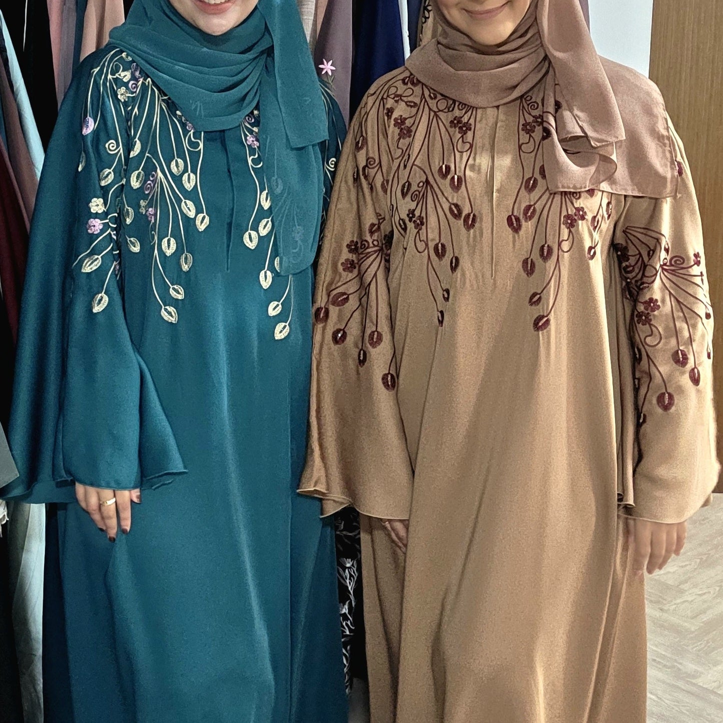 Zahra Bloom Adults - Brown and Teal